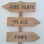 Holiday home Le Nid Colas Cour Au Sud Velos A Dispo *