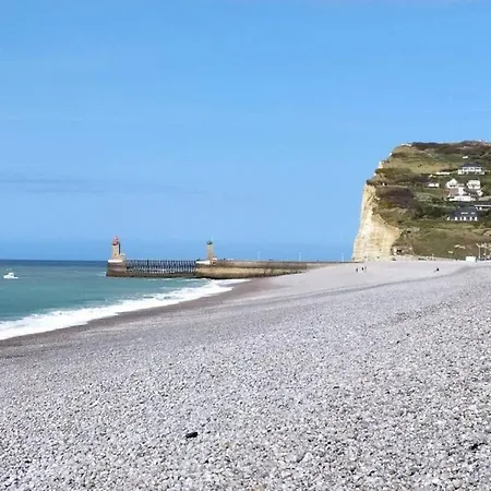 Le Nid Colas Cour Au Sud Velos A Dispo 度假居 *